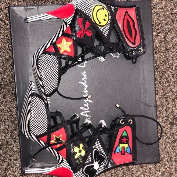 Alejandra G “Wanda” Heels - Picture 5 of 5